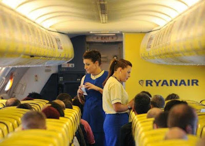 Φθηνά εισιτήρια από την Ryanair Φούλ στις εκπτώσεις από την Ryanair